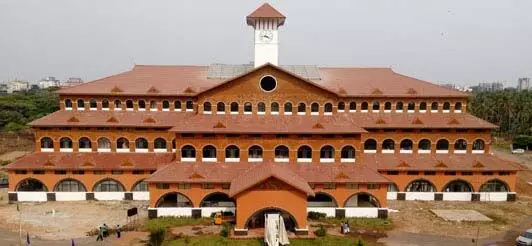 Kannur University : परीक्षा की कॉपियों का मूल्यांकन फिर से शुरू करने पर सहमति बनी