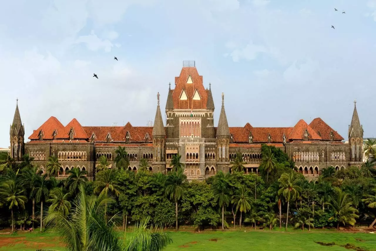 Redevelopment रोकने अदालतों का इस्तेमाल नहीं किया जा सकता: Bombay HC