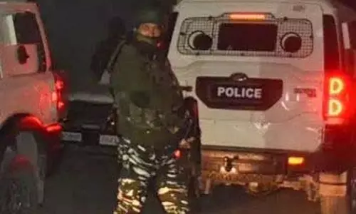 त्राल में छुट्टी पर आए सैनिक को गोली मारी गई त्राल में छुट्टी पर आए सैनिक को गोली मारी गई