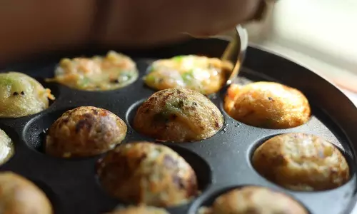 Recipe : घर पर झटपट बनाएं पनीर से स्पंजी अप्पे