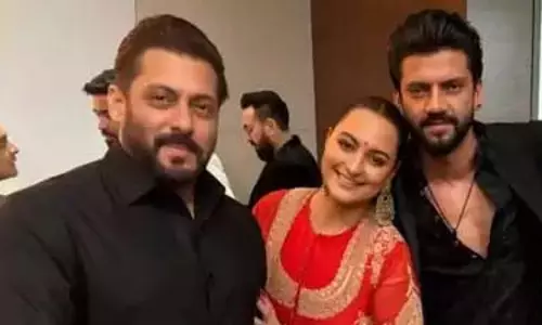 Zaheer Iqbal ने सोनाक्षी सिन्हा के साथ अपने रिश्ते पर मजेदार प्रतिक्रिया साझा की Zaheer Iqbal ने सोनाक्षी सिन्हा के साथ अपने रिश्ते पर मजेदार प्रतिक्रिया साझा की