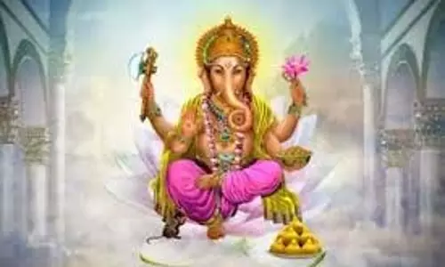 Vinayaka Chaturthi Vrat Katha: विनायक चतुर्थी पर जरूर पढ़ें यह व्रत कथा, जीवन की हर समस्या होगी दूर Vinayaka Chaturthi Vrat Katha: विनायक चतुर्थी पर जरूर पढ़ें यह व्रत कथा, जीवन की हर समस्या होगी दूर