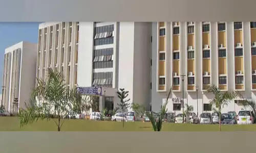 Odisha: एम्स भुवनेश्वर ने पूर्वी भारत की पहली 4डी स्पाइन लॉन्च की