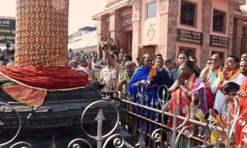 राष्ट्रपति मुर्मू ने श्री जगन्नाथ मंदिर में पूजा-अर्चना की