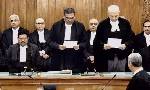 न्यायमूर्ति मनमोहन ने सर्वोच्च न्यायालय के न्यायाधीश के रूप में शपथ ली