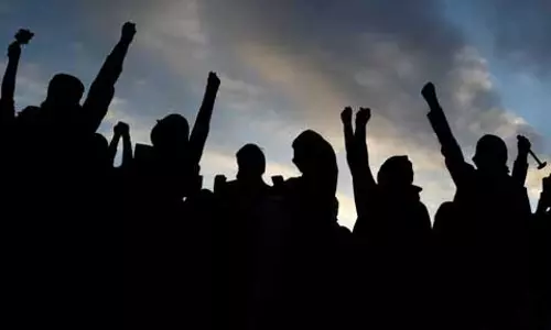 Assam : बांग्लादेश में हिंदुओं पर हो रहे अत्याचार के खिलाफ शिवसागर में विरोध प्रदर्शन