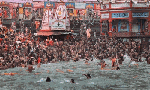 UP में साधुओं की परेड प्रयागराज में कुंभ मेला- व्यापक तैयारियां जोरों पर