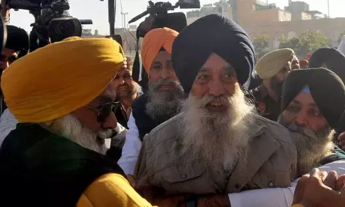अपनी पत्नी से कहा, वह Darbar Sahib में एक कार्यक्रम में शामिल होने जा रहे