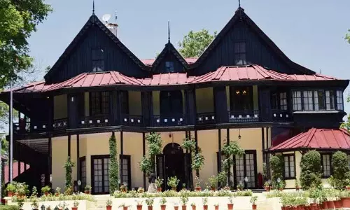 Himachal: राष्ट्रपति निवास में शीतकालीन महोत्सव का आयोजन Himachal: राष्ट्रपति निवास में शीतकालीन महोत्सव का आयोजन