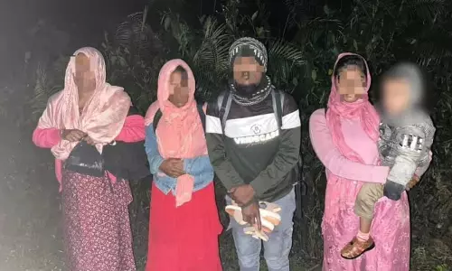 Assam पुलिस ने भारत-बांग्लादेश सीमा के पास चार अवैध घुसपैठियों को पकड़ा Assam पुलिस ने भारत-बांग्लादेश सीमा के पास चार अवैध घुसपैठियों को पकड़ा