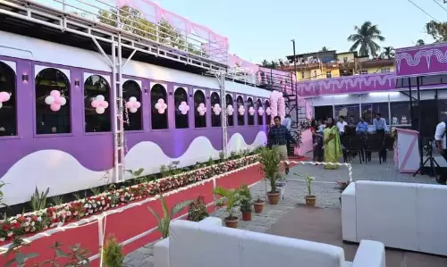 Assam : एनएफ रेलवे ने गुवाहाटी के उज़ान बाज़ार में रेल कोच रेस्तरां का शुभारंभ किया Assam : एनएफ रेलवे ने गुवाहाटी के उज़ान बाज़ार में रेल कोच रेस्तरां का शुभारंभ किया