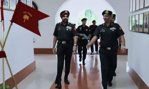 GOC दक्षिण भारत क्षेत्र ने ऑपरेशन तैयारियों की समीक्षा की GOC दक्षिण भारत क्षेत्र ने ऑपरेशन तैयारियों की समीक्षा की