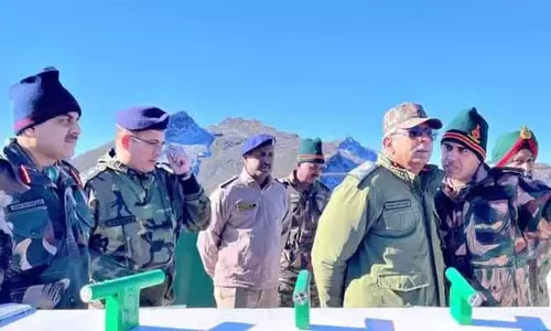 Arunachal के राज्यपाल के बीच बैठक में अंतरराष्ट्रीय सीमा मुद्दों पर चर्चा हुई Arunachal के राज्यपाल के बीच बैठक में अंतरराष्ट्रीय सीमा मुद्दों पर चर्चा हुई