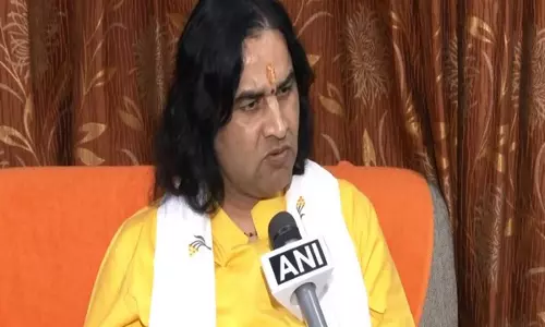 आध्यात्मिक नेता देवकीनंदन ने UN से बांग्लादेश हिंसा पर कार्रवाई करने का किया आग्रह