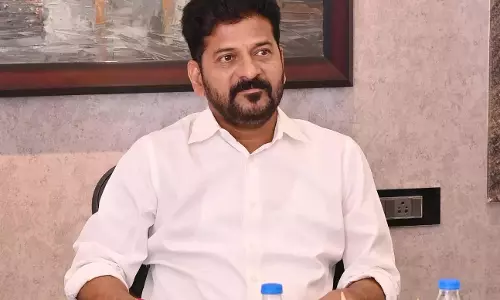 Revanth: सरकार हैदराबाद में रोसैया की प्रतिमा स्थापित करेगी