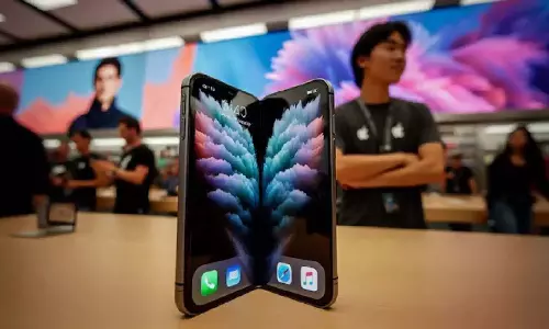 Apple फोल्डेबल तकनीक बाज़ार में शामिल हुआ