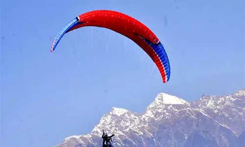 Himachal: बिलिंग पैराग्लाइडिंग एसोसिएशन ने मुख्यमंत्री का अभिनंदन किया Himachal: बिलिंग पैराग्लाइडिंग एसोसिएशन ने मुख्यमंत्री का अभिनंदन किया