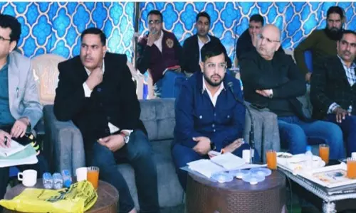 DC Rajouri ने सीमावर्ती गांव चल्लास में ब्लॉक दिवस की अध्यक्षता की