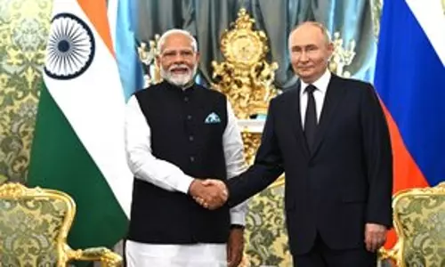 पुतिन ने PM Modi की मेक इन इंडिया नीति की सराहना की पुतिन ने PM Modi की मेक इन इंडिया नीति की सराहना की