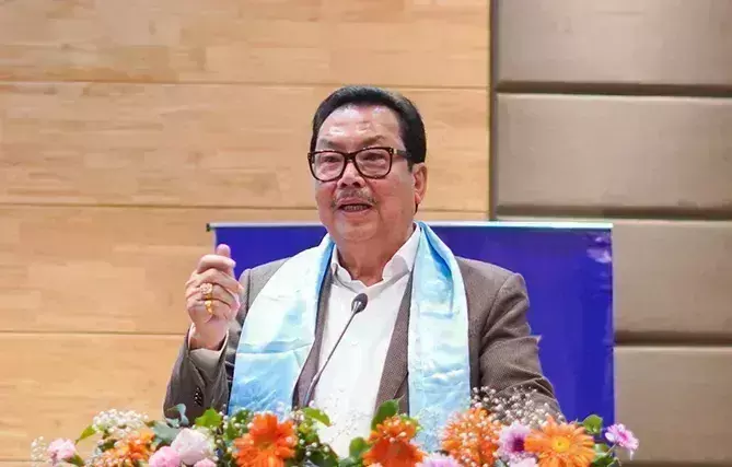 Meen ने बच्चों के बुनियादी साक्षरता कौशल में सुधार पर जोर दिया