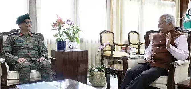 GOC और राज्यपाल ने सेना की सद्भावना परियोजनाओं पर चर्चा की GOC और राज्यपाल ने सेना की सद्भावना परियोजनाओं पर चर्चा की