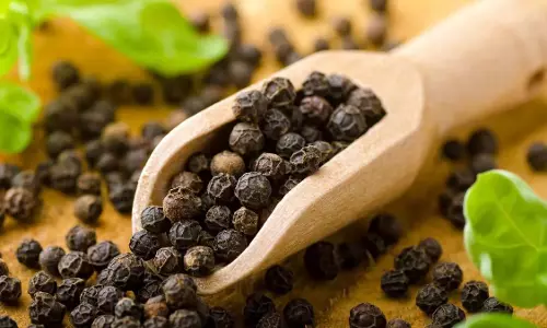 Health Benefits के लिए किचन के काली मिर्च में हैं कई गुण