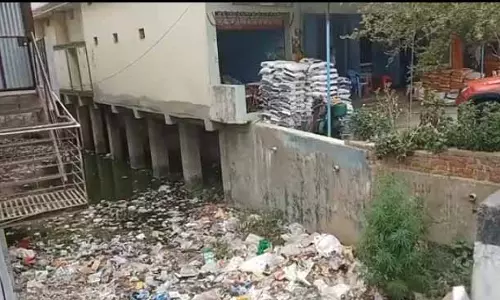 Himachal: कचरा फेंकने के कारण बद्दी इकाई की बिजली आपूर्ति बाधित Himachal: कचरा फेंकने के कारण बद्दी इकाई की बिजली आपूर्ति बाधित