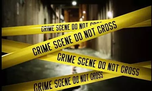 बदायूं पुलिस ने बरेली के दो लोगों को झूठे आरोप में गिरफ्तार किया, 4 निलंबित बदायूं पुलिस ने बरेली के दो लोगों को झूठे आरोप में गिरफ्तार किया, 4 निलंबित