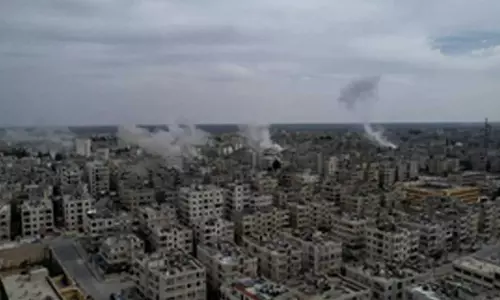 Syrian की वायु रक्षा ने दमिश्क के ऊपर दो ड्रोन मार गिराए Syrian की वायु रक्षा ने दमिश्क के ऊपर दो ड्रोन मार गिराए
