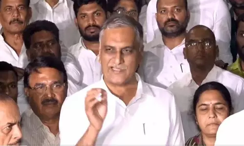 Harish Rao ने बिजली न होने पर कांग्रेस सरकार पर निशाना साधा