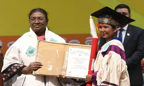 बाजरे की रानी रायमती घेउरिया को राष्ट्रपति Murmu ने डॉक्टरेट की मानद उपाधि से किया सम्मानित