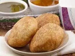 Khasta Kachori:  खस्ता कचौड़ी बनाने का बेहद आसान तरीका