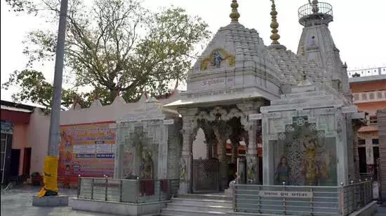 Ghaziabad: नगर निगम ने दूधेश्वरनाथ मंदिर कॉरिडोर पर काम शुरू किया