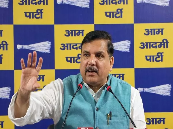 Delhi में बढ़ते अपराधों पर चर्चा के लिए AAP MP संजय सिंह ने राज्यसभा में स्थगन प्रस्ताव पेश किया Delhi में बढ़ते अपराधों पर चर्चा के लिए AAP MP संजय सिंह ने राज्यसभा में स्थगन प्रस्ताव पेश किया