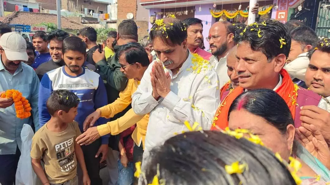 विधायक राजेश मूणत के एक साल बेमिसाल विधायक राजेश मूणत के एक साल बेमिसाल