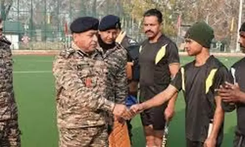 श्रीनगर में CRPF अंतर-ऑपरेशनल बटालियन हॉकी टूर्नामेंट शुरू हुआ श्रीनगर में CRPF अंतर-ऑपरेशनल बटालियन हॉकी टूर्नामेंट शुरू हुआ