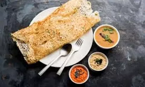 सूजी प्याज डोसा : आसानी से तैयार हो जाती है यह स्वादिष्ट डिश सूजी प्याज डोसा : आसानी से तैयार हो जाती है यह स्वादिष्ट डिश