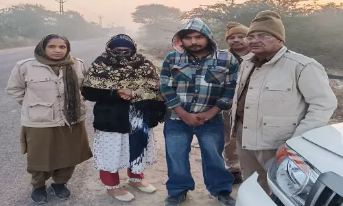 Punjab: हेरोइन के साथ दो जोड़े गिरफ्तार Punjab: हेरोइन के साथ दो जोड़े गिरफ्तार