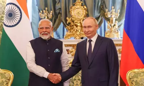 पुतिन ने भारत के आर्थिक विकास के लिए मोदी की पहल की सराहना की पुतिन ने भारत के आर्थिक विकास के लिए मोदी की पहल की सराहना की