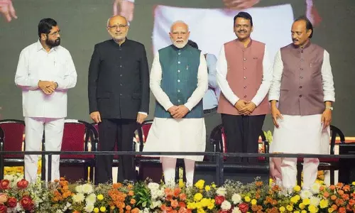 फडणवीस ने महाराष्ट्र के मुख्यमंत्री के रूप में अपना तीसरा कार्यकाल शुरू किया