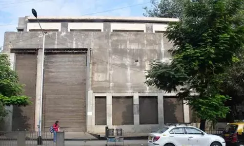 Tardeo के बेसाइड मॉल सहित सोबो के दो भूखंड 355 करोड़ रुपये में बिके Tardeo के बेसाइड मॉल सहित सोबो के दो भूखंड 355 करोड़ रुपये में बिके