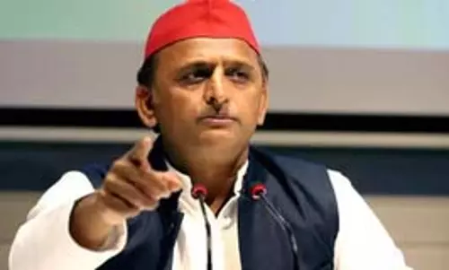 मुख्‍यमंत्री योगी को अपना भी डीएनए कराना चाहि‍ए चेक : अख‍िलेश यादव