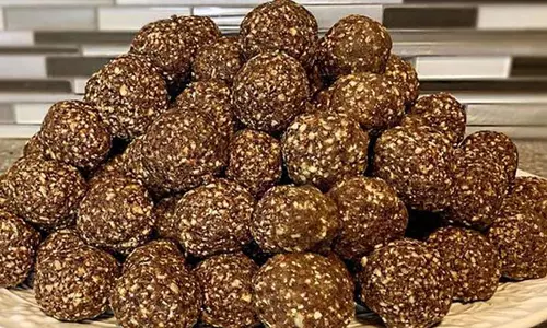 Recipe: हेल्दी और टेस्टी, अलसी के लड्डू