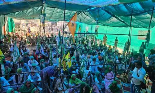 Khanuri सीमा पर तीन स्तरीय सुरक्षा व्यवस्था Khanuri सीमा पर तीन स्तरीय सुरक्षा व्यवस्था