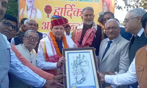 Haryana : नारनौल में सड़क पर जमा सीवरेज की समस्या का समाधान करें Haryana : नारनौल में सड़क पर जमा सीवरेज की समस्या का समाधान करें