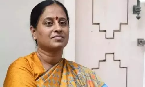 मंत्री सुरेखा ने BRS की आलोचना की, कांग्रेस का बचाव किया