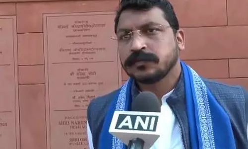 सरकार को किसानों की मांगें सुननी चाहिए: Chandrashekhar Azad ने प्रदर्शनकारी किसानों का किया समर्थन सरकार को किसानों की मांगें सुननी चाहिए: Chandrashekhar Azad ने प्रदर्शनकारी किसानों का किया समर्थन