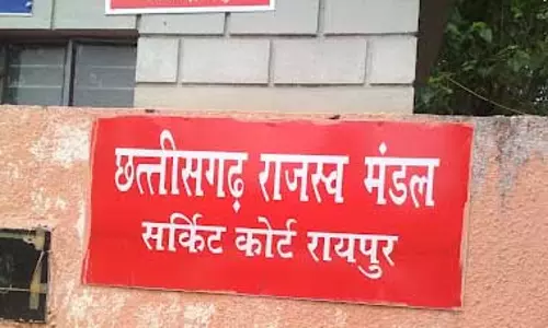 सुशासन का गला घोंट रहा राजस्व मंडल का प्रमोटी अधिकारी, कैमरा बंद