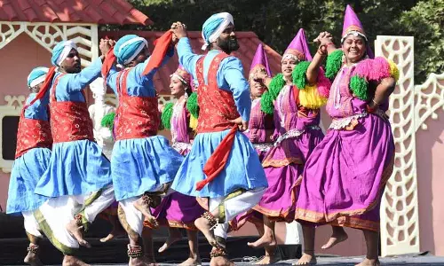 Chandigarh: महिला बैंड शो को लूटने के लिए तैयार Chandigarh: महिला बैंड शो को लूटने के लिए तैयार
