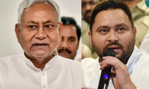 Tejashwi Yadav ने दावा किया, नौकरशाह नीतीश कुमार पर हावी हैं Tejashwi Yadav ने दावा किया, नौकरशाह नीतीश कुमार पर हावी हैं
